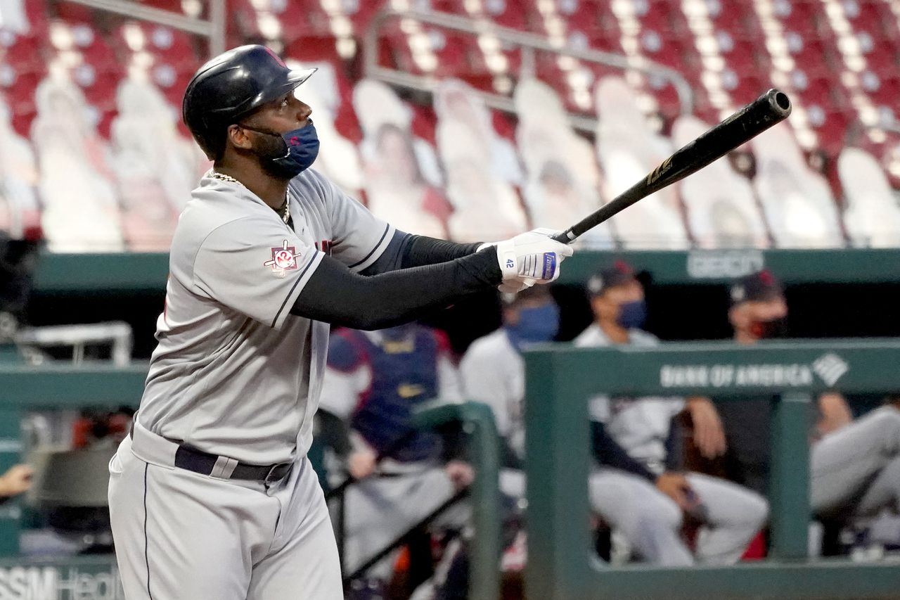 Cleveland Indians move into tie atop AL Central with 14-2 rout of St. Louis Cardinals