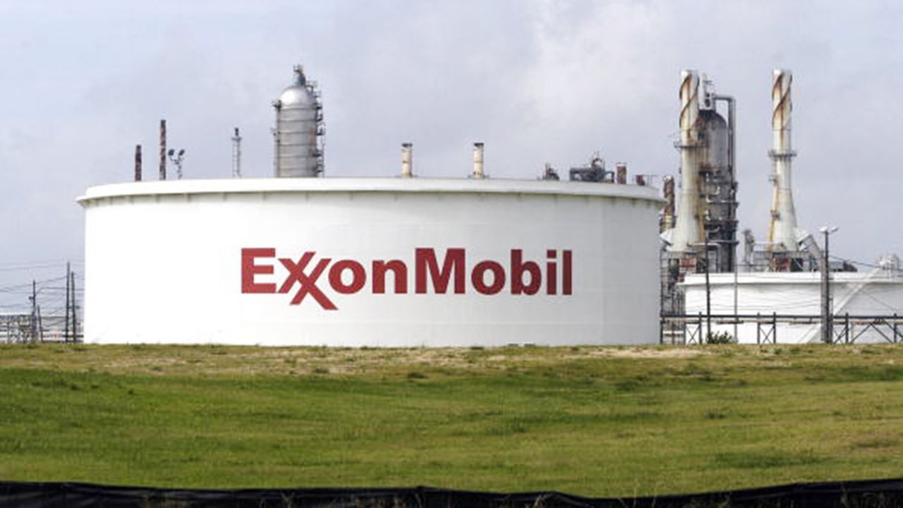 Exxon weighs global job cuts after unveiling Australian lay-off