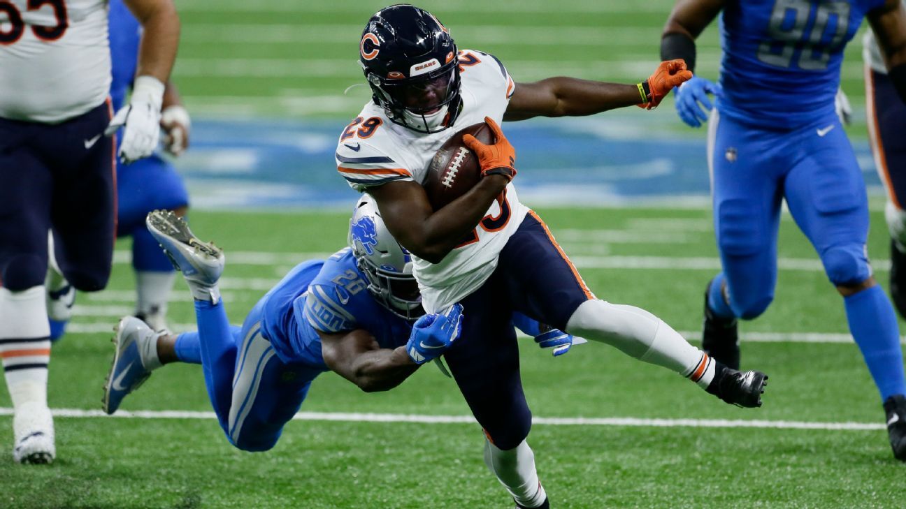 Chicago Bears reach 3-year extension with RB Tarik Cohen