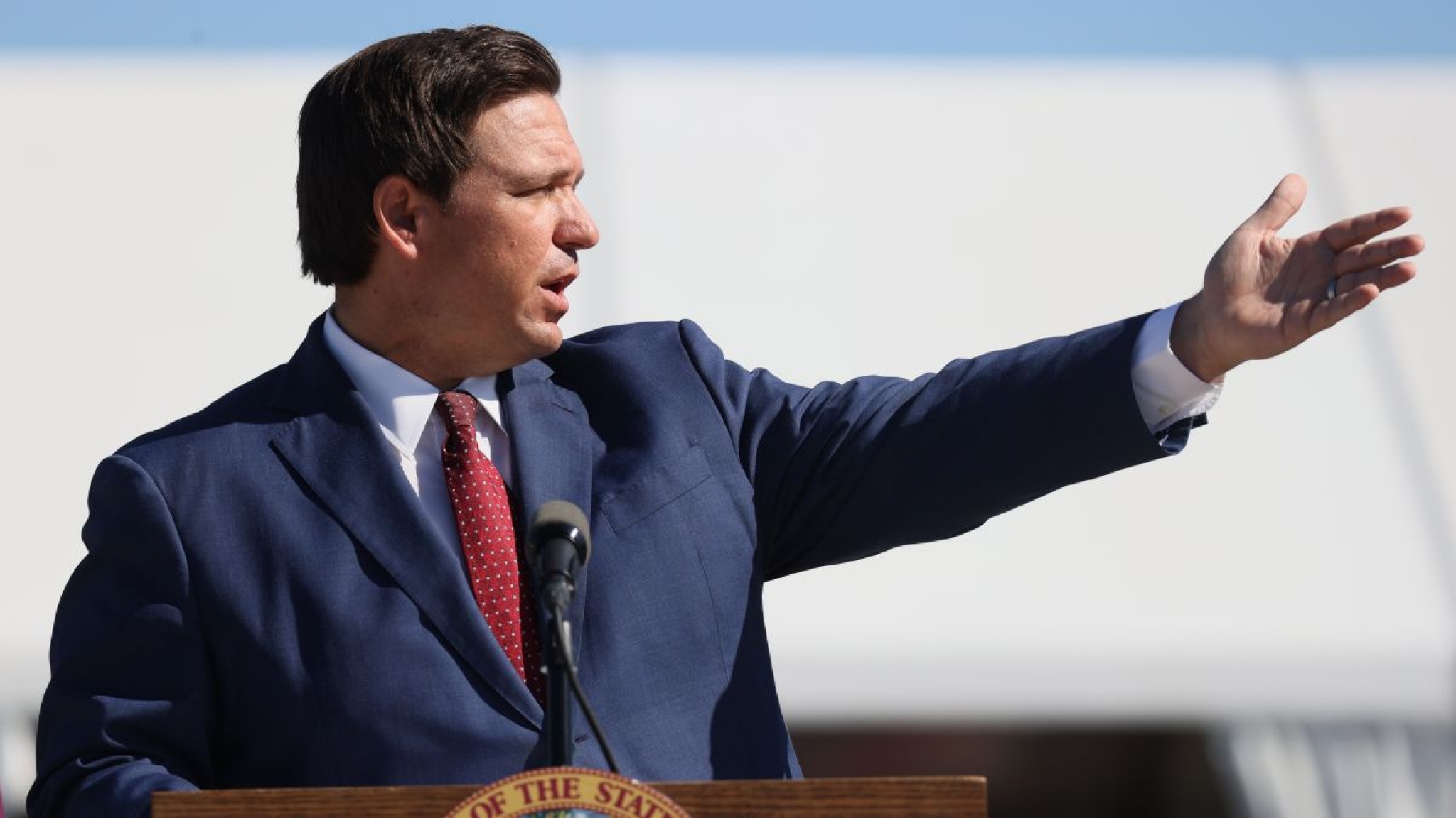 DeSantis Will Ban Vaccine Passports Because Things Are ‘Normal’ in Florida