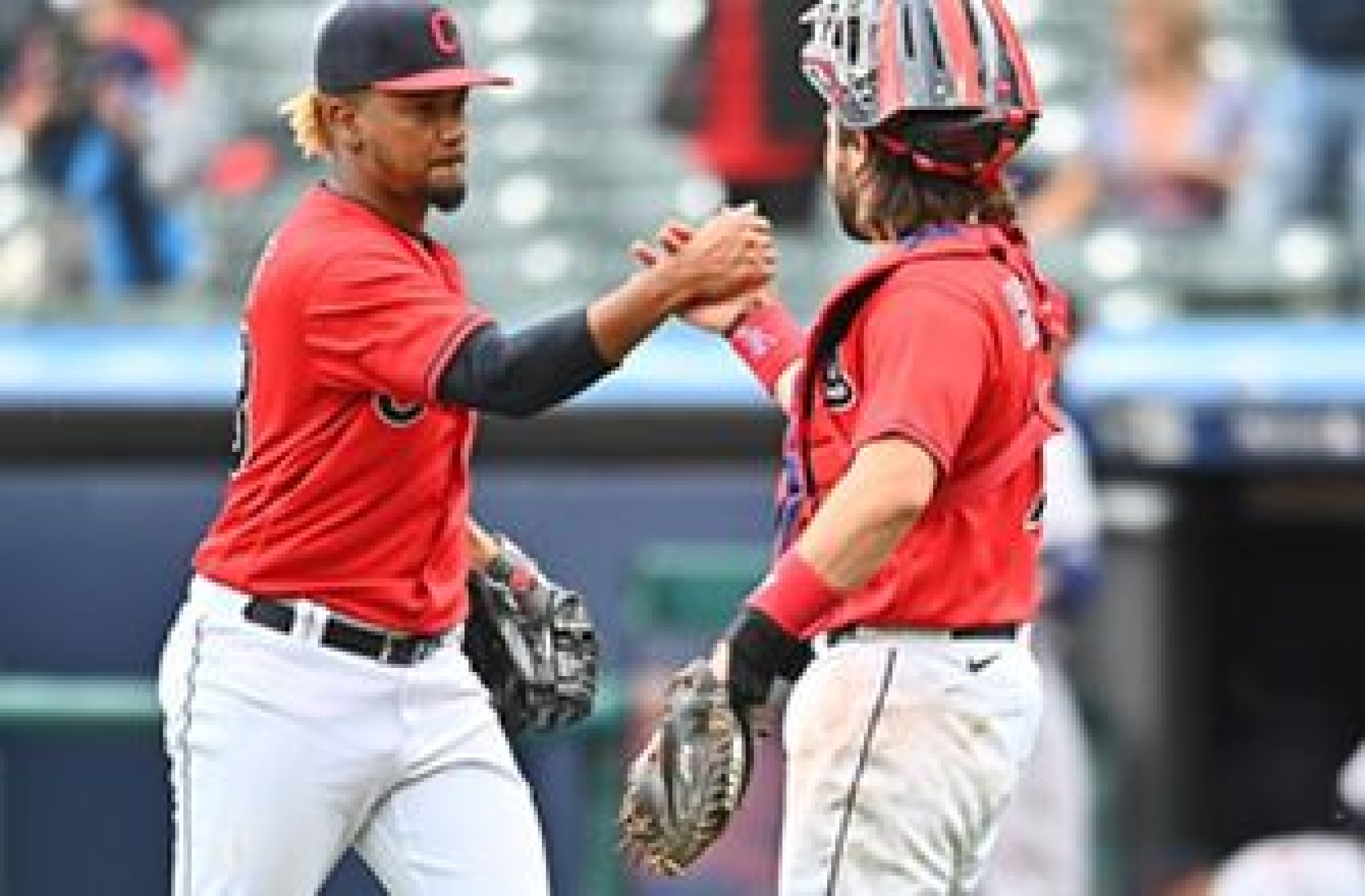 Indians complete series sweep of Tigers with 5-2 win