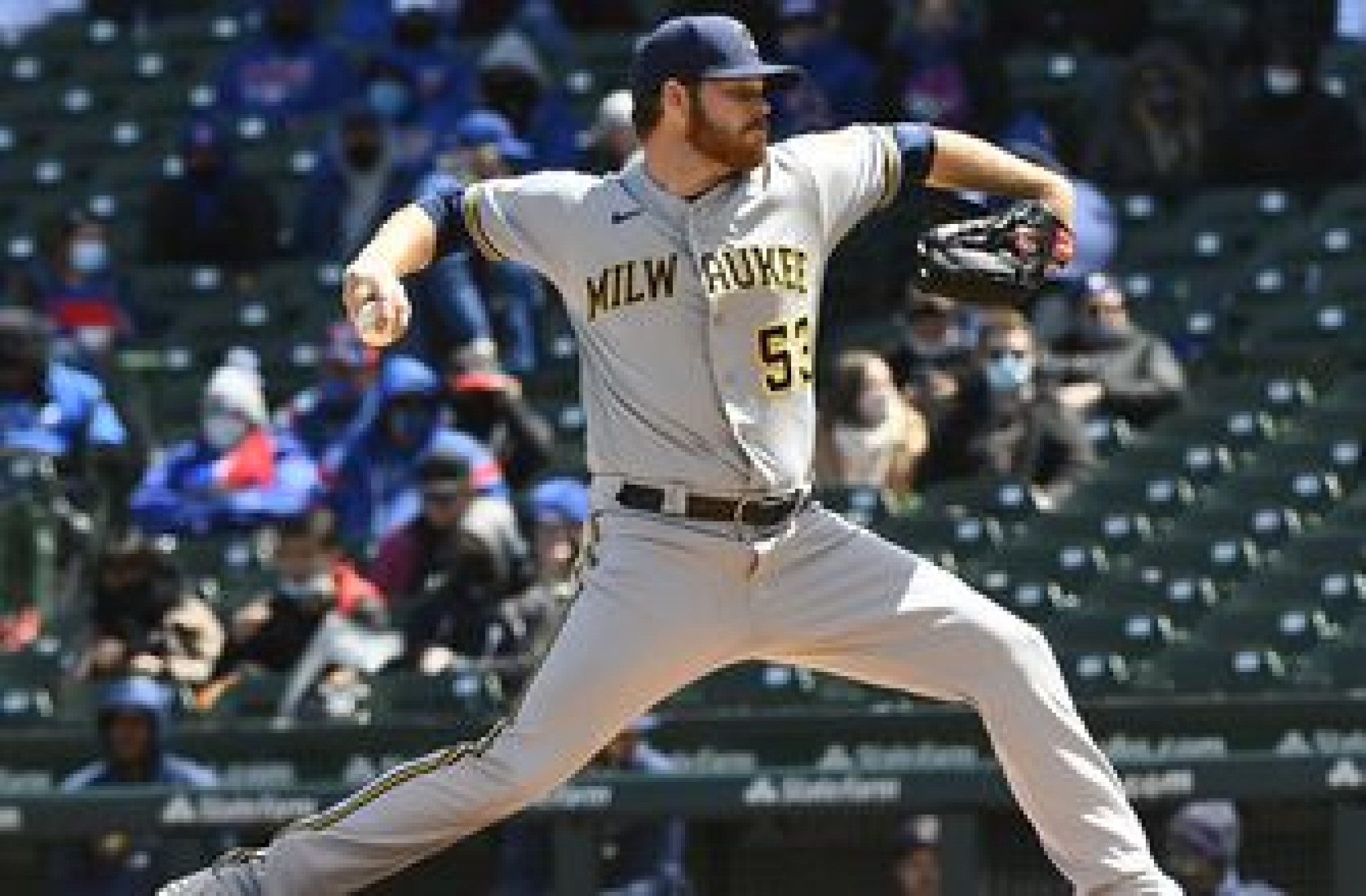 Brandon Woodruff dazzles in Brewers’ 6-0 trouncing of Cubs