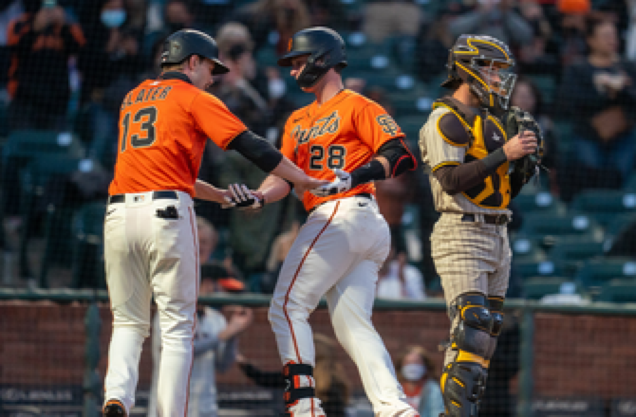 Austin Slater’s late homer gives Giants 5-4 win over Padres