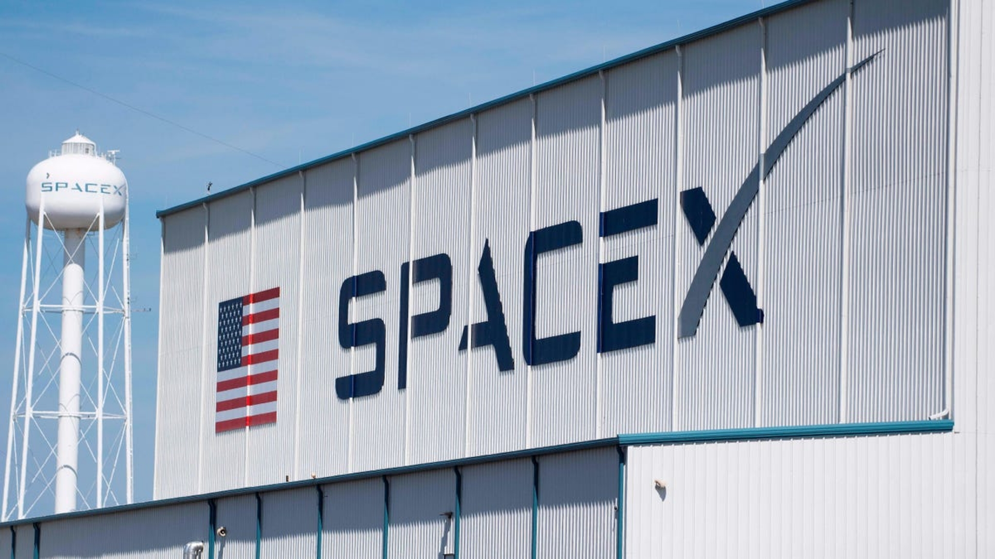 Google Cloud Teams up With SpaceX in Satellite Internet Connectivity Deal