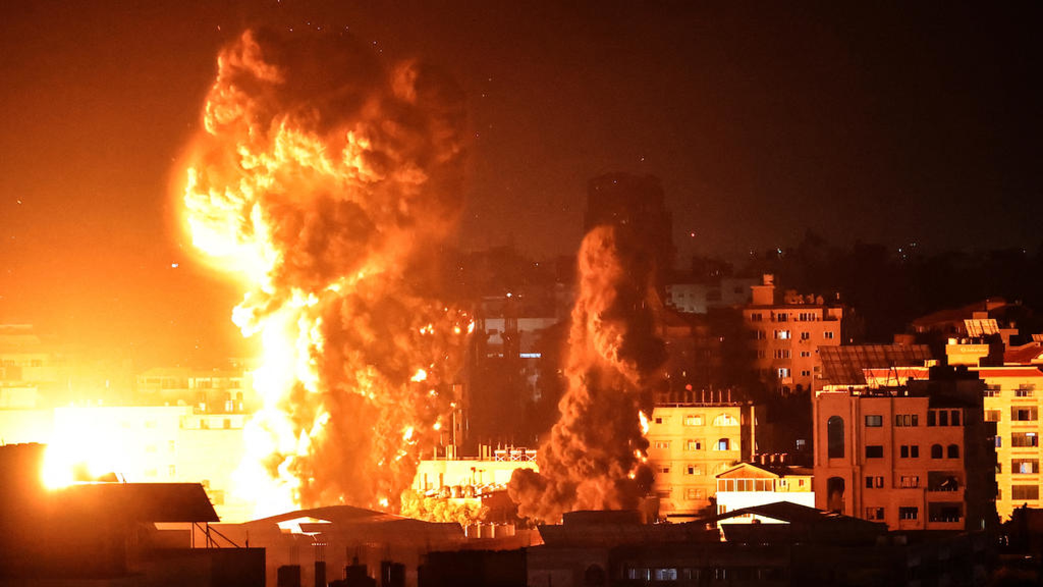 Israel pounds Gaza with new round of strikes as diplomatic stalemate persists