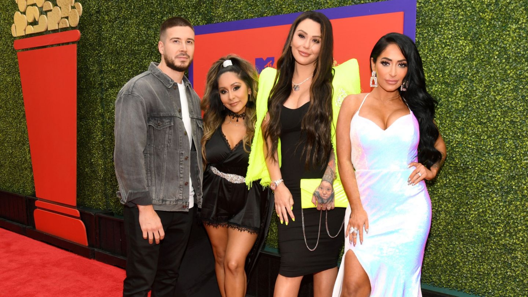 Jersey Shore: Family Vacation Is Reality Royalty At The MTV Movie & TV Awards: Unscripted