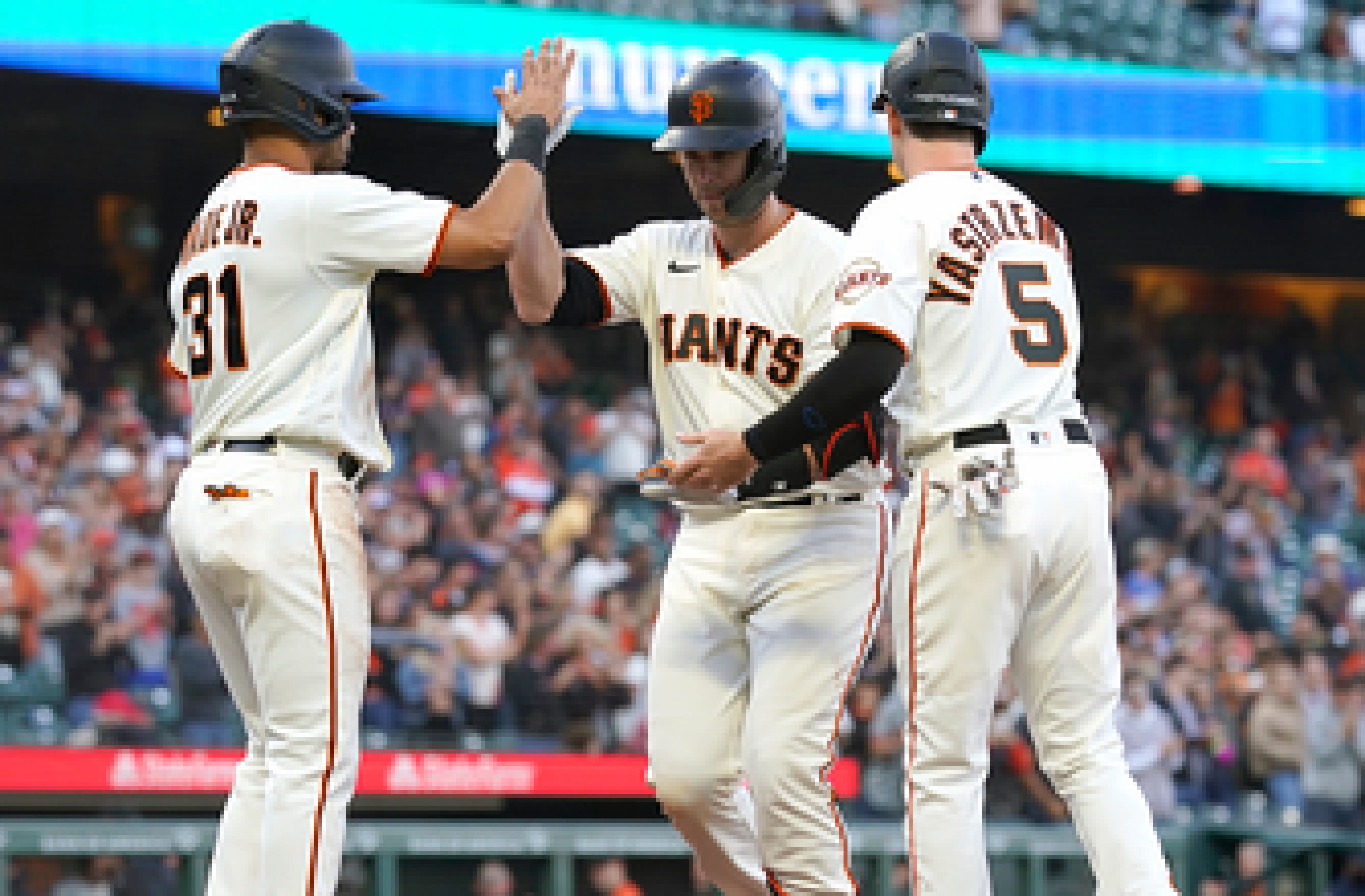 Giants hand D’Backs record-tying 22nd straight road loss in 13-7 thumping