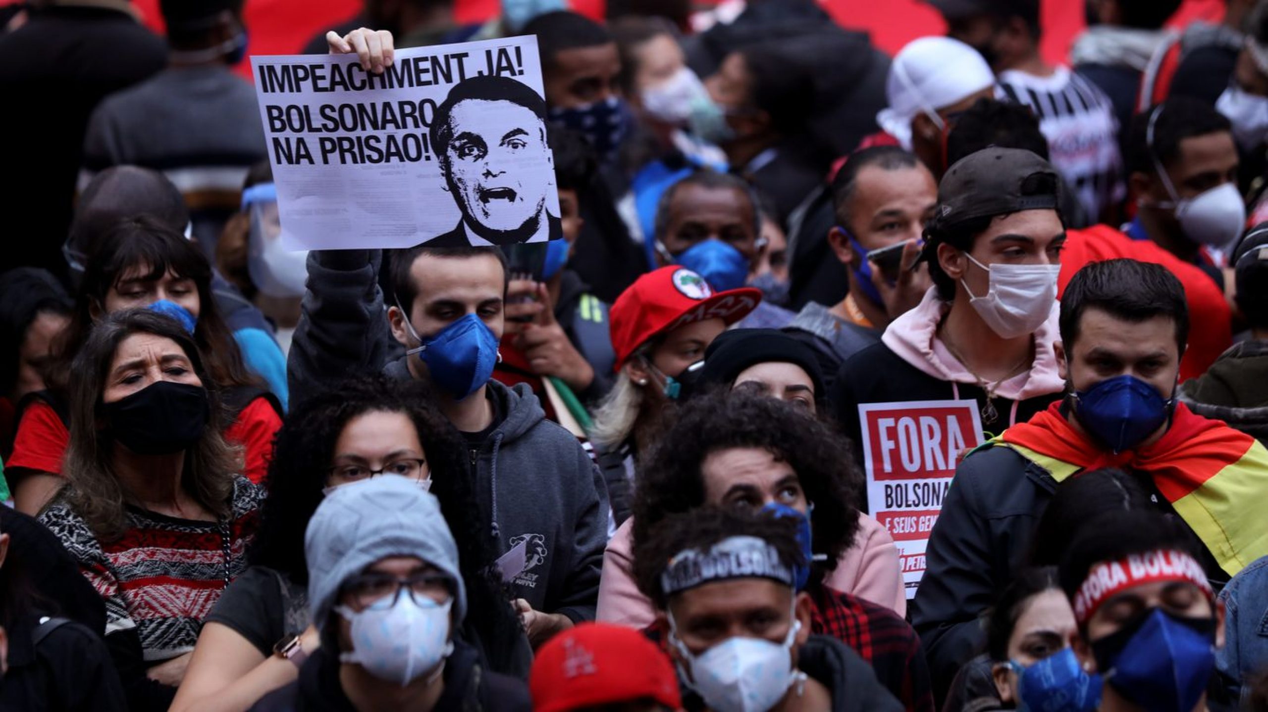 In photos: Brazilians rally against Bolsonaro as COVID deaths top 500,000