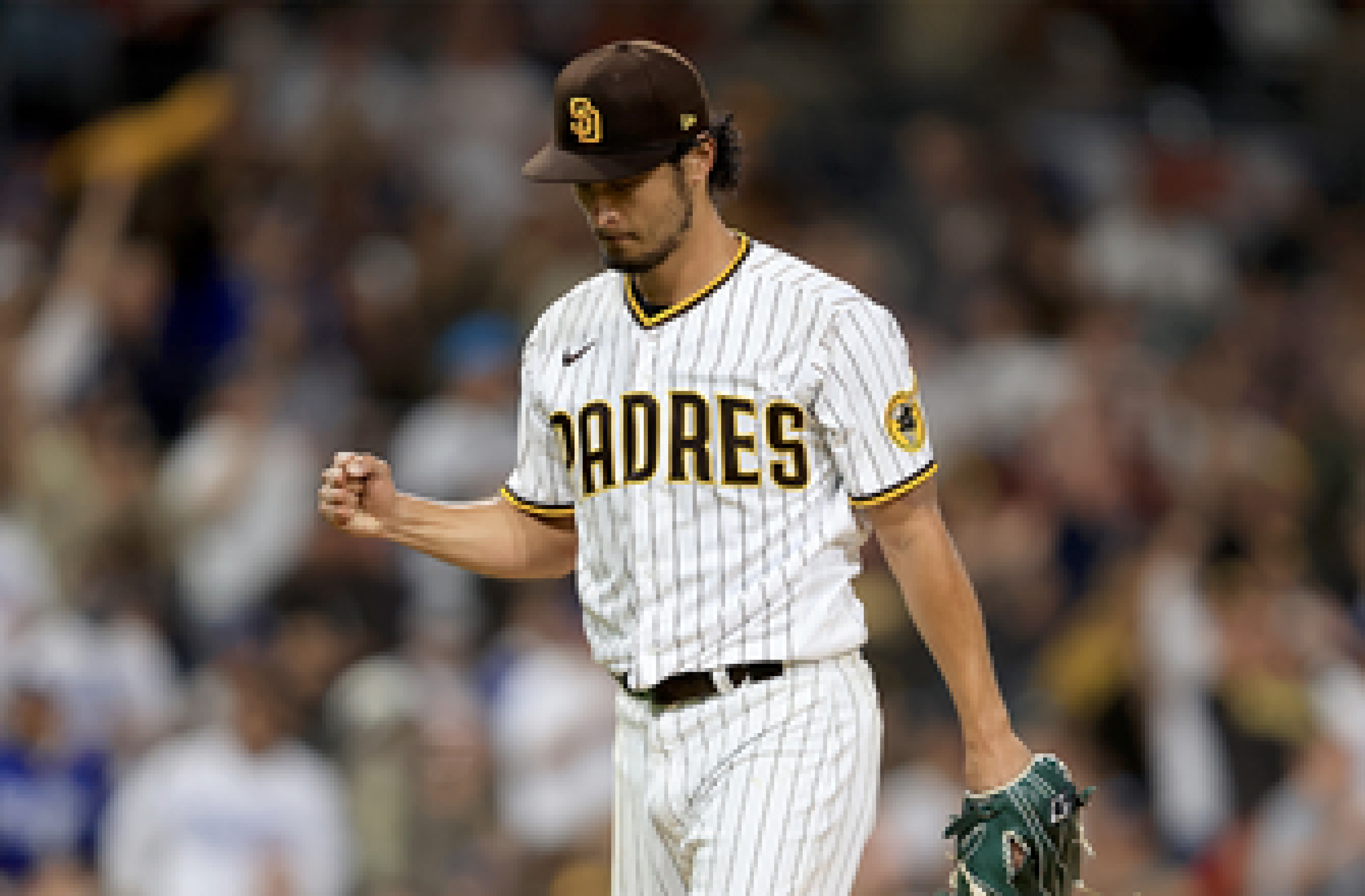 Yu Darvish shines with 11 strikeouts over six innings, Padres beat Dodgers, 6-2