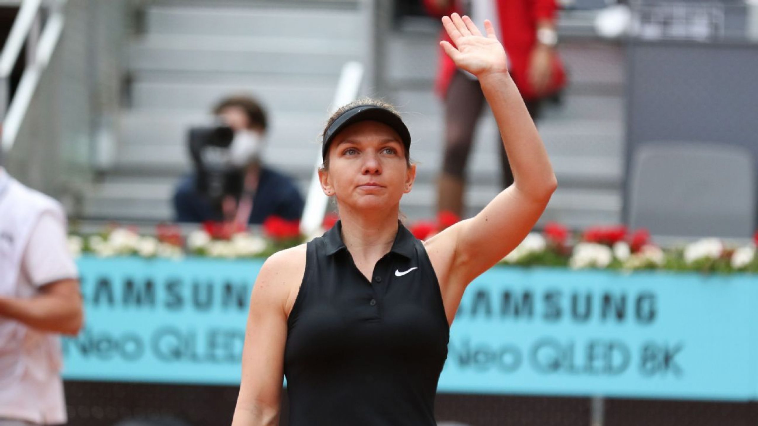 Halep withdraws from Wimbledon with injury