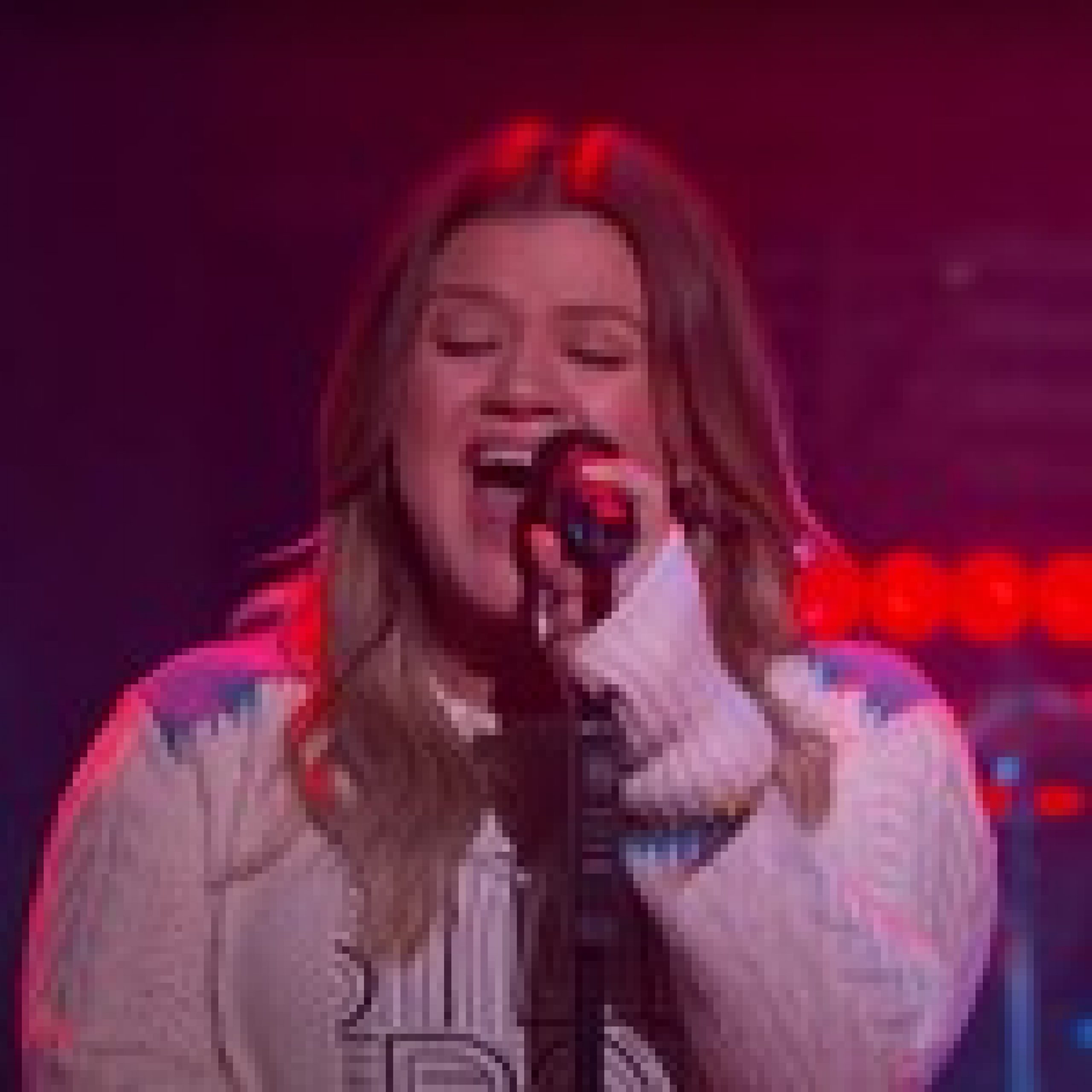 Kelly Clarkson Takes Us Home With a Cover of Semisonic’s ‘Closing Time’