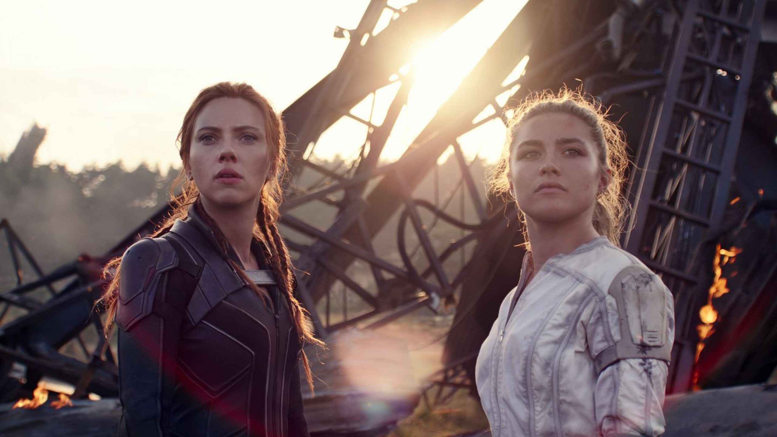 How A Sisterly Friendship Helped Florence Pugh Through Black Widow
