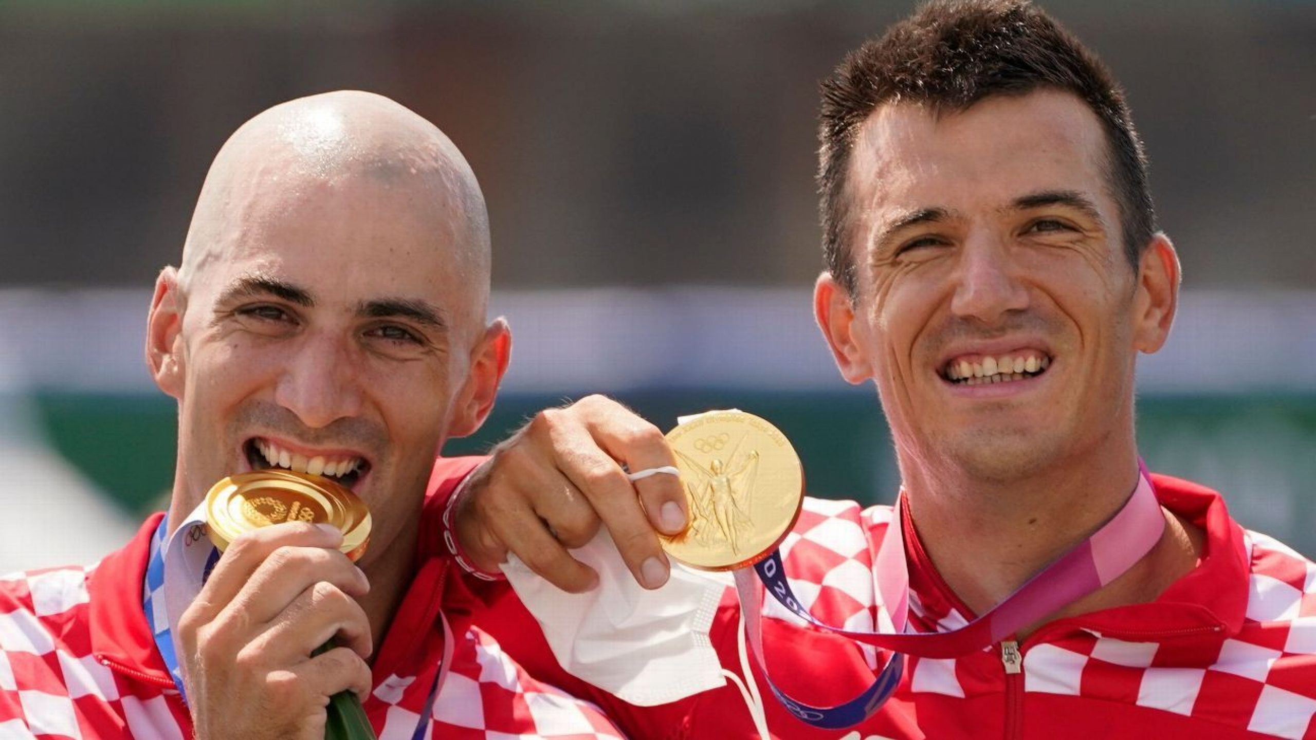 Croatian bros. add pairs gold to rowing resume