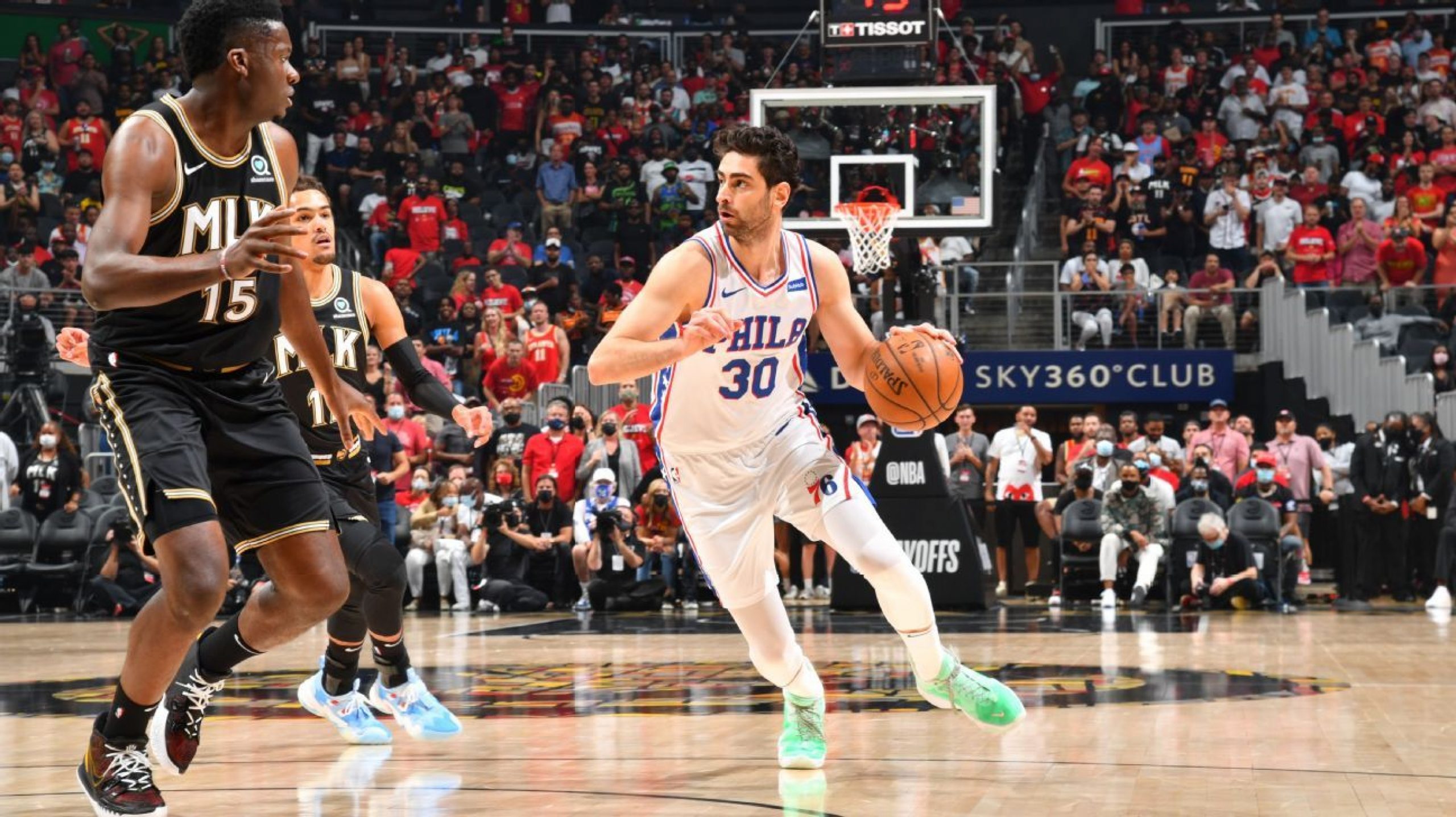 Korkmaz sticking with 76ers on 3-year, $15M deal