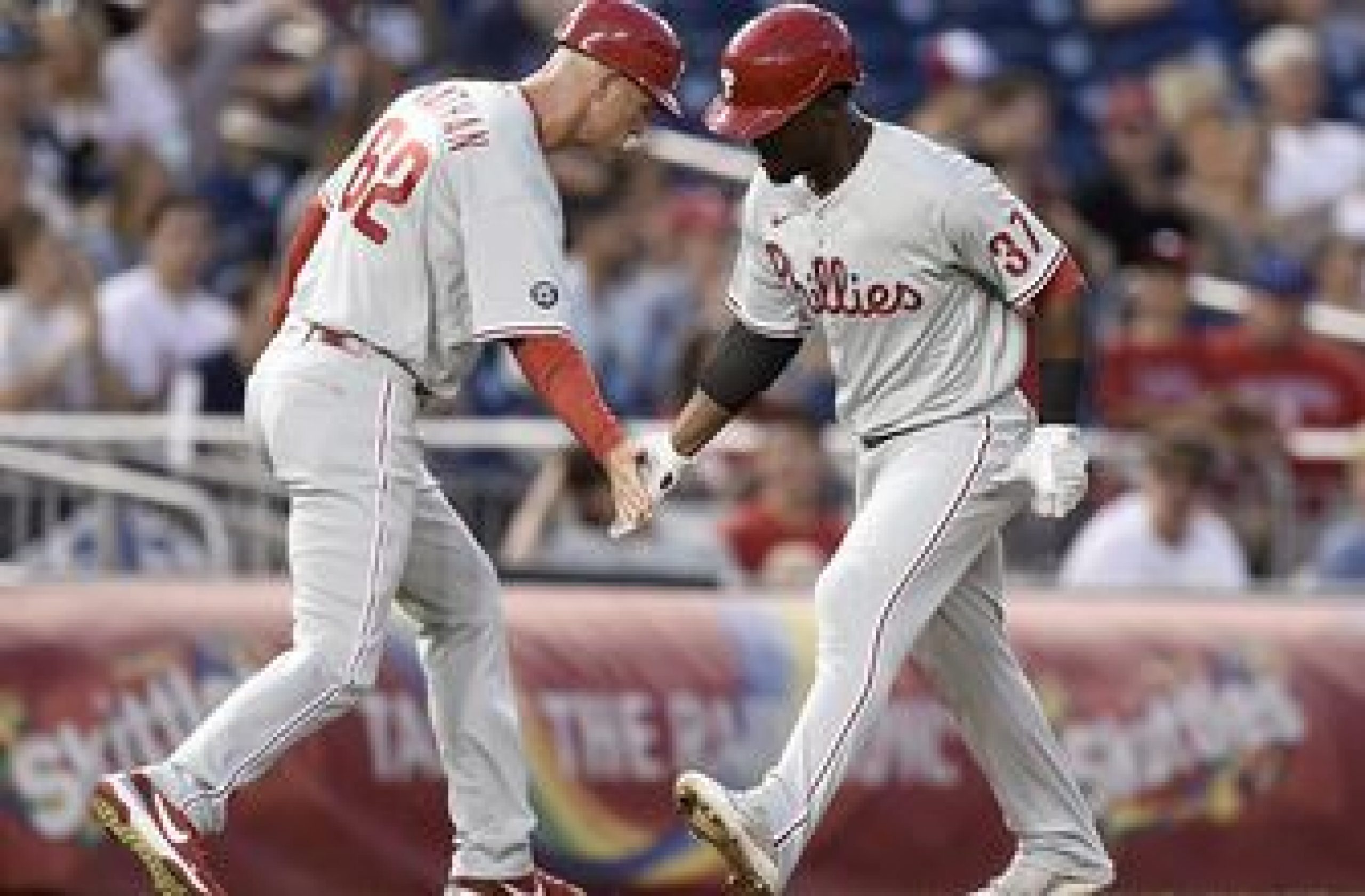 Phillies ride four-run ninth inning to 6-5 win over Nationals