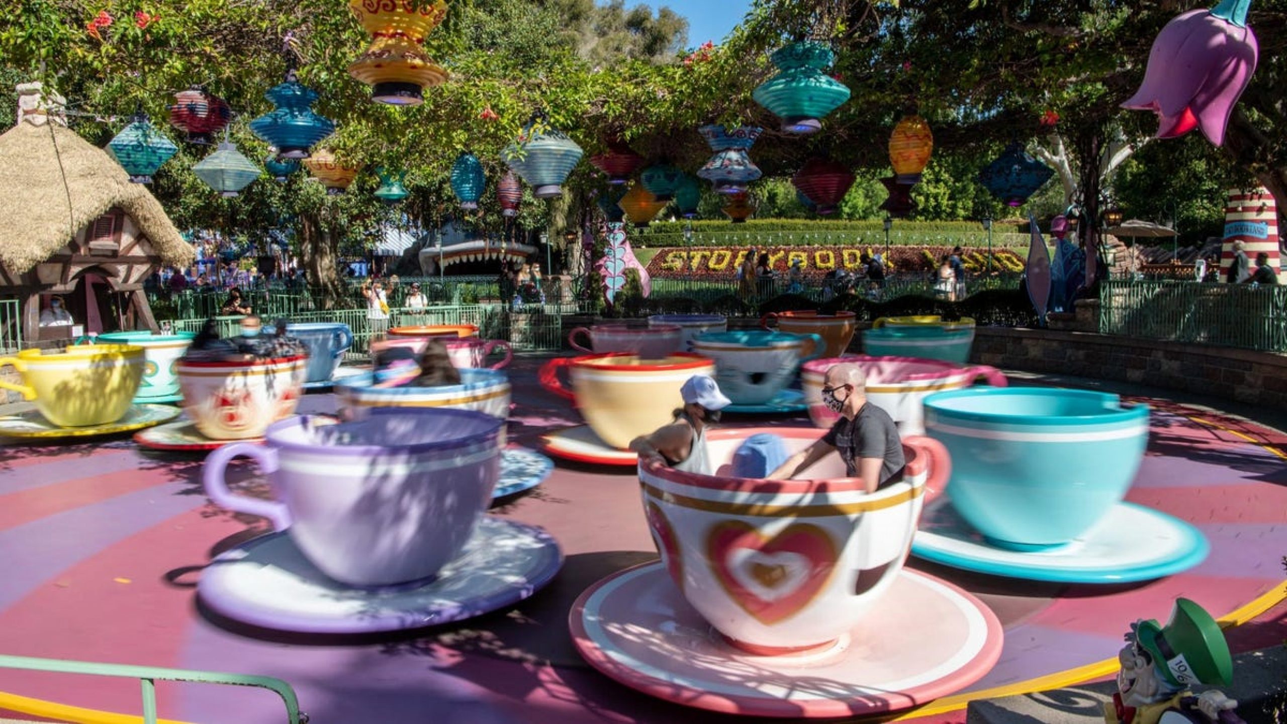 Disneyland and Disney World Are Officially ‘Retiring’ the Free FastPass Service
