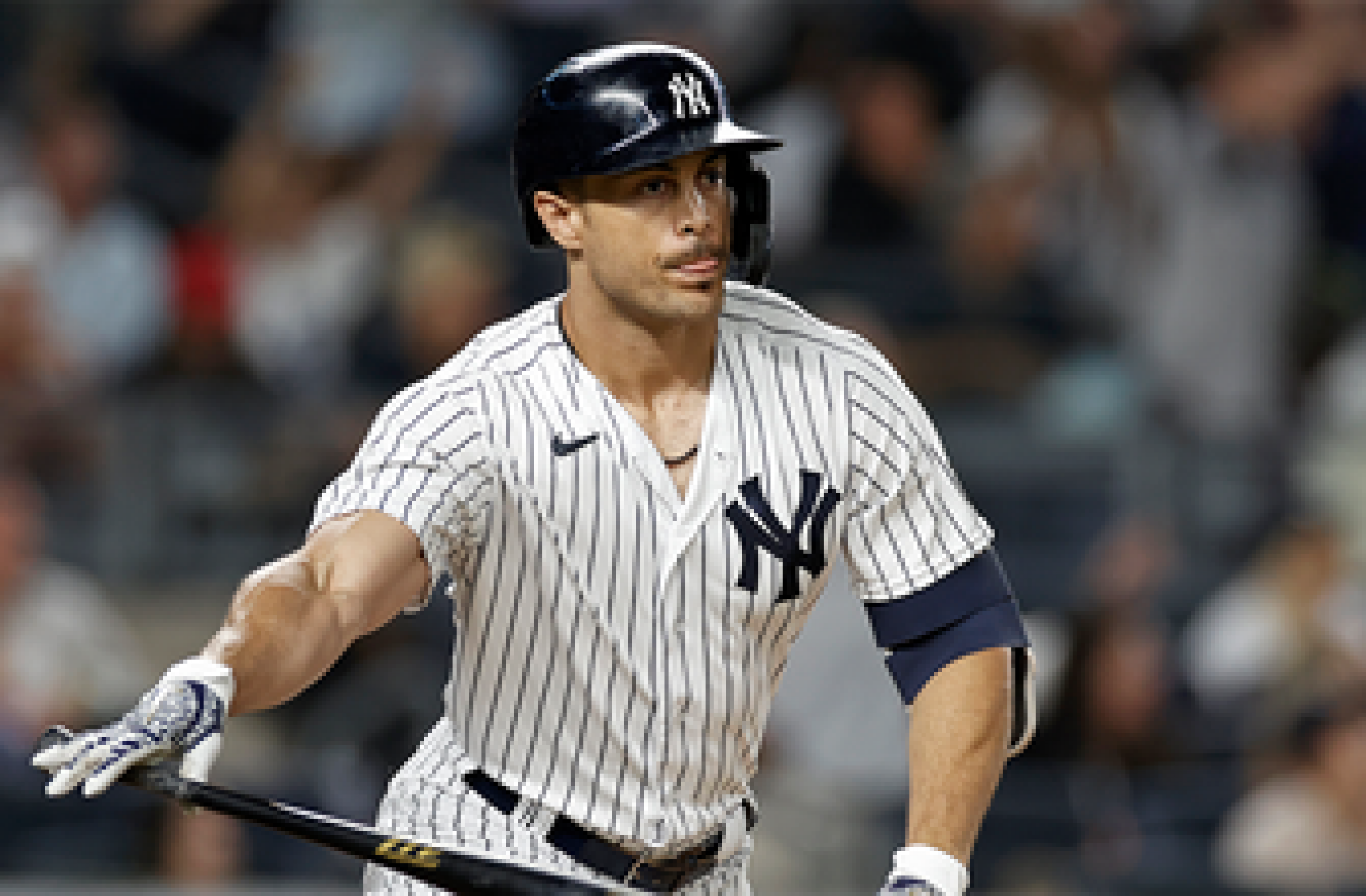 Giancarlo Stanton homers as Yankees beat Red Sox, 2-0