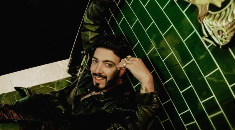 Luis Figueroa Secures Third Top 10 on Tropical Airplay Chart With ‘Todavía Te Espero’