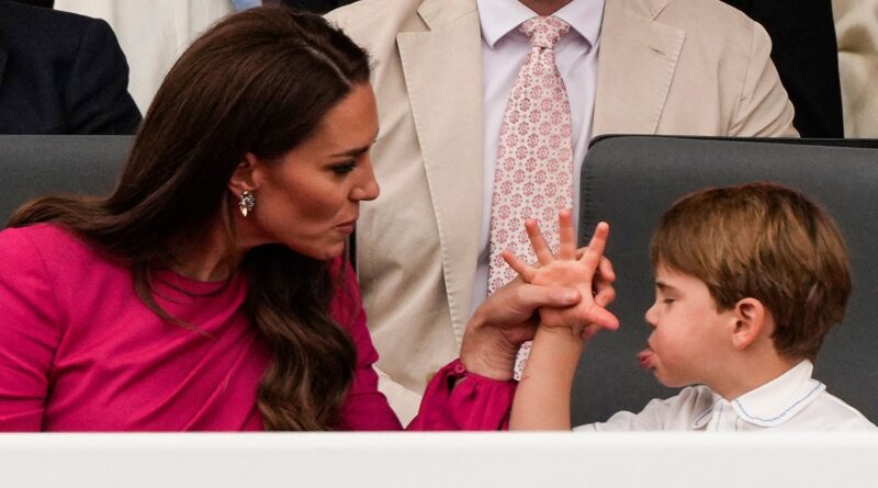 Prince Louis Makes Tons of Goofy Faces During Platinum Jubilee Pageant