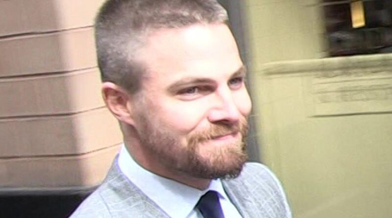 ‘Arrow’ Star Stephen Amell and Wife Cassandra Jean Welcome Second Child