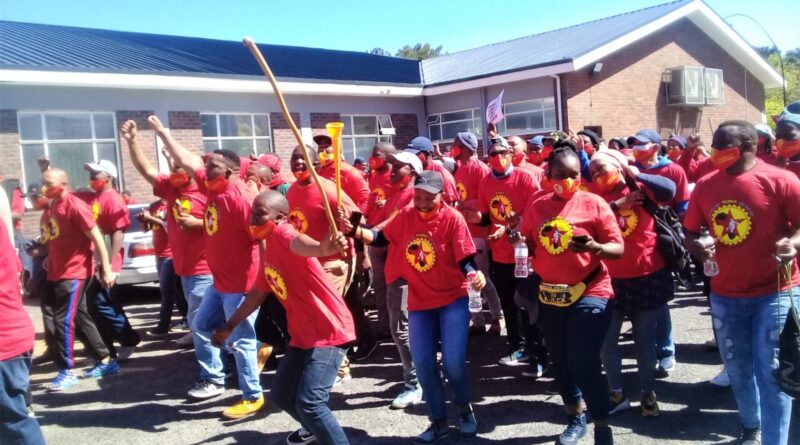 Business Maverick: Implats’ contractors pan Numsa claims as wildcat strike raises tensions in restive Rustenburg