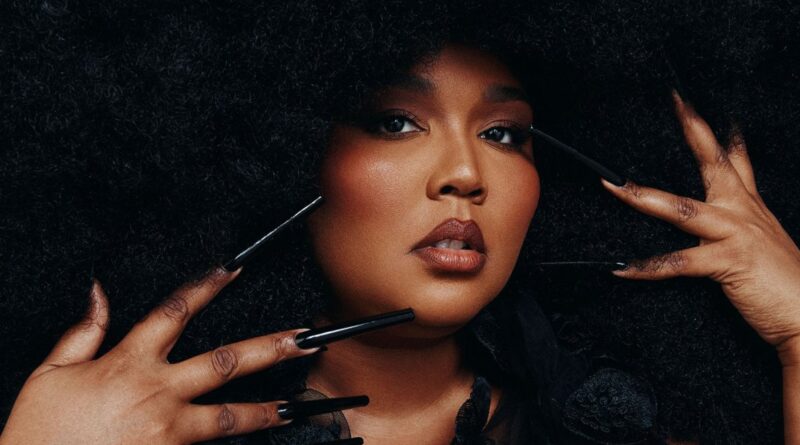 Lizzo Pledges $1 Million to Planned Parenthood & Abortion Funds After Roe v. Wade Ruling