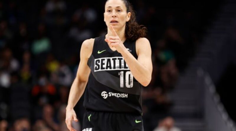 Bird becomes winningest player in WNBA history