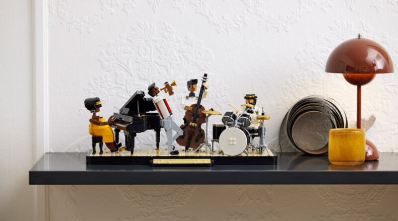 This Fan-Designed LEGO Jazz Quartet Is Perfect for Music Lovers