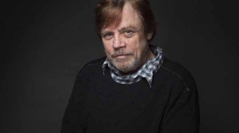 Mark Hamill trolls couple who offered to adopt