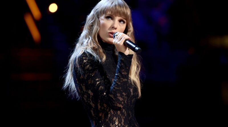 Man Found at Taylor Swift’s NYC Home Faces Stalking Charges