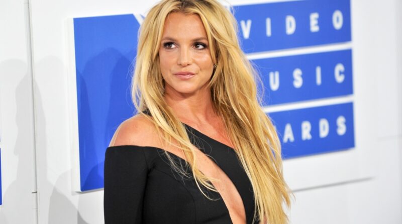 Britney Spears Says She’s ‘Just Playing Around in the Studio’ With ‘Feel It Still’ Dance Video