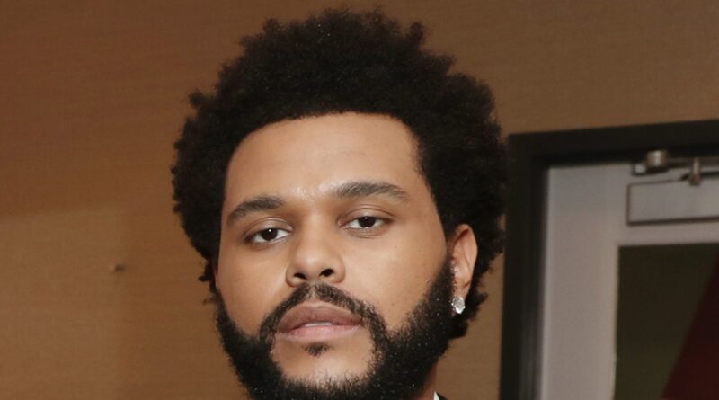 The Weeknd Says Doctors Say His Voice Will Recover After Losing it at L.A. Show