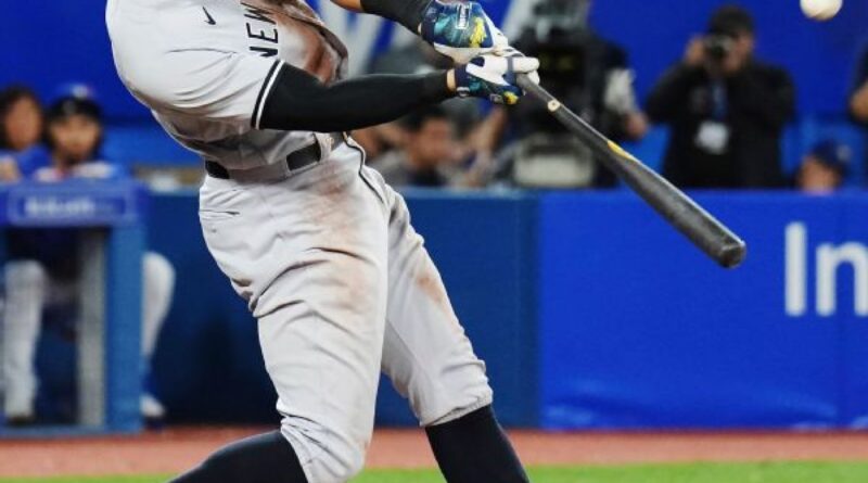 Yankees’ Judge hits 61st homer, ties Maris’ record