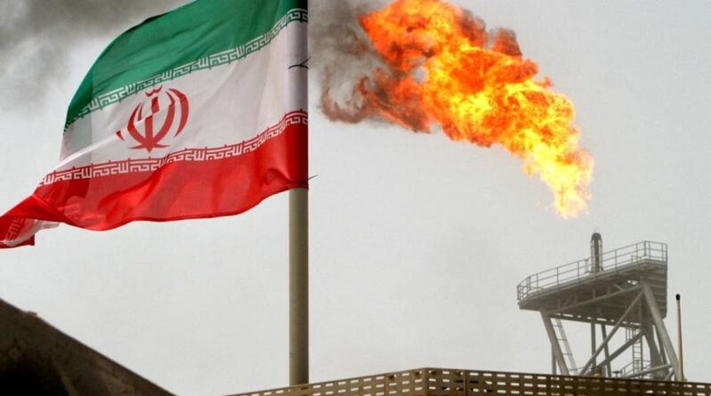 US imposes new sanctions on Iran oil exports, targets Chinese firms