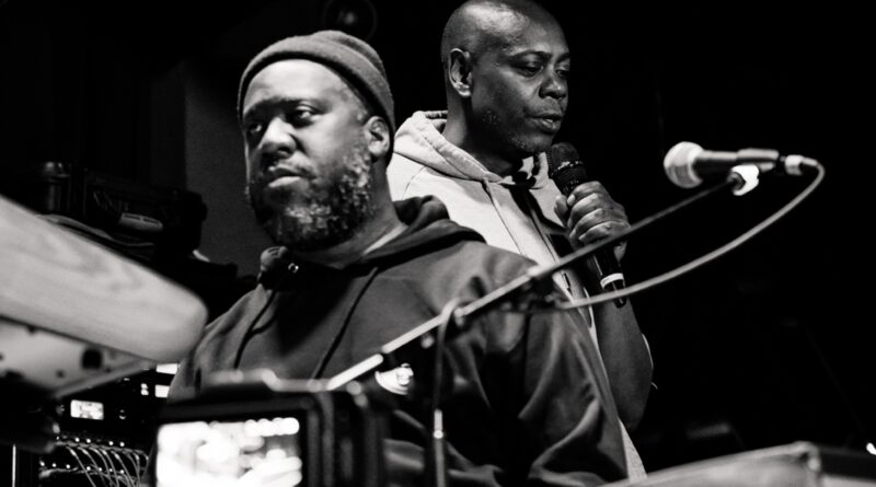 Robert Glasper Joined by Dave Chappelle, Jill Scott & More for 4th ‘Robtoberfest’ at Blue Note Jazz Club: Exclusive Videos