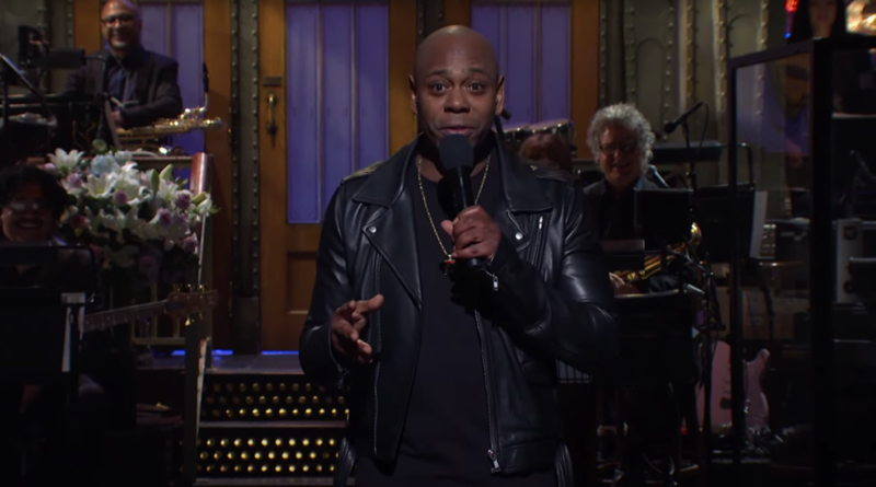 Dave Chappelle Hosts ‘SNL’ And Targets Kanye West’s Antisemitic Rants
