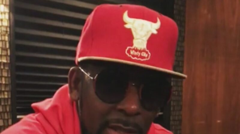 R. Kelly’s Legal Team Investigating Unauthorized ‘I Admit It’ Album Release