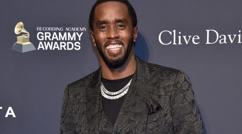 Diddy Shares Adorable First Glimpse at Newborn Daughter: ‘Baby Love’