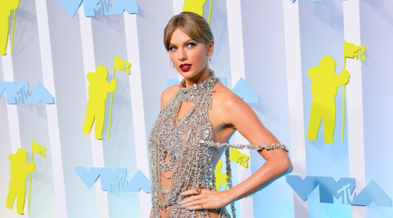 Taylor Swift’s ‘Midnights’ Has Most Weeks at No. 1 on Top Album Sales Chart Since ‘Frozen’