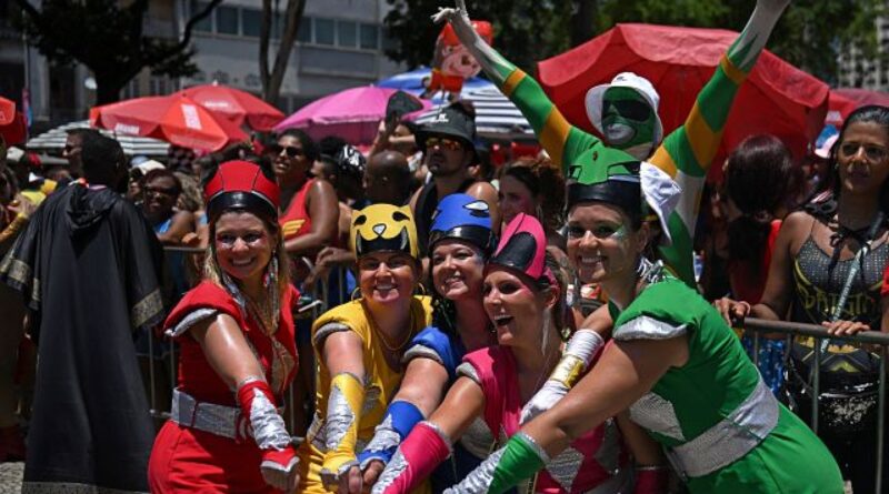 Brazil: ‘Rebirth’ in Rio as carnival street parties return