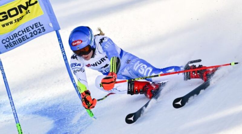 Shiffrin wins giant slalom for 13th worlds medal
