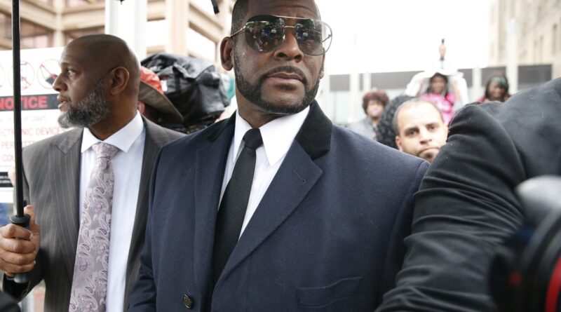 R. Kelly Awaiting Fate in Child Pornography Case That Could Add Up to Life Sentence