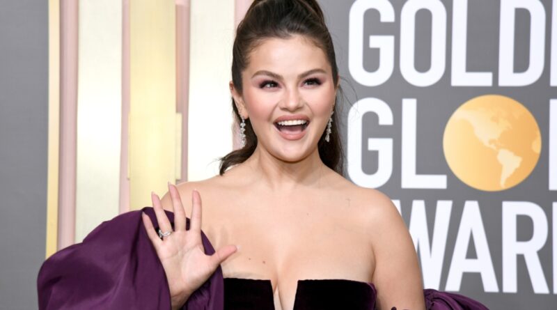 Selena Gomez Wants to ‘Hug All 400 Million’ of Her Instagram Followers After Becoming Platform’s Most-Followed Woman