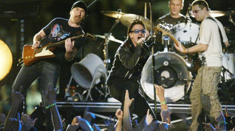 U2 Lands U.K. No. 1 With ‘Songs of Surrender’