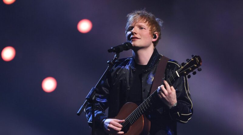 Ed Sheeran Joins Mike Yung for ‘Eyes Closed’ NYC Subway Performance