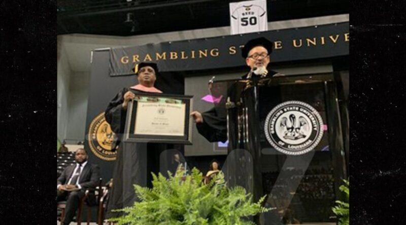 E-40 Receives Honorary Doctorate Degree from Grambling State University