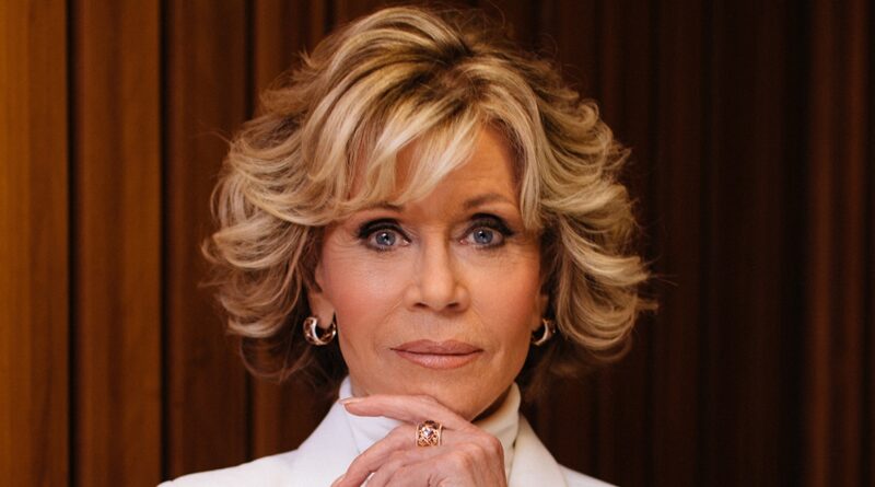 Jane Fonda Throws Palme d’Or Scroll at Winning Director During Cannes