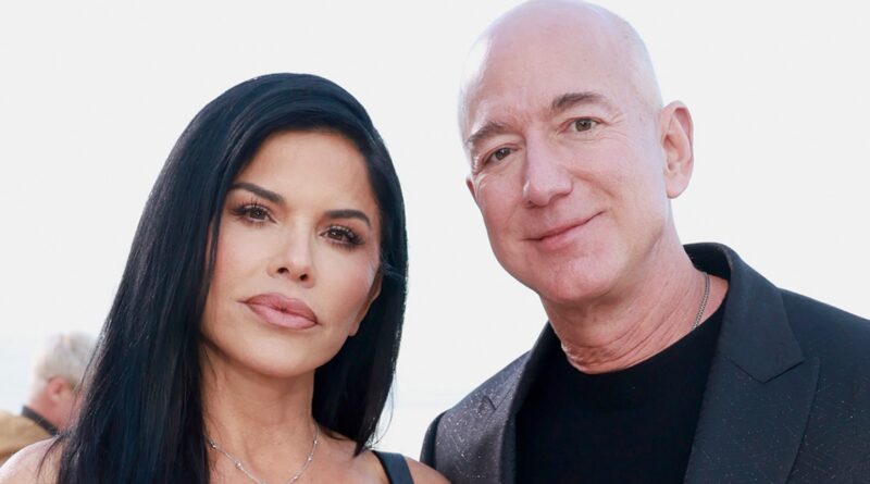 Jeff Bezos, Lauren Sanchez Renting Kenny G’s Mansion While Working On Beverly Hills Home