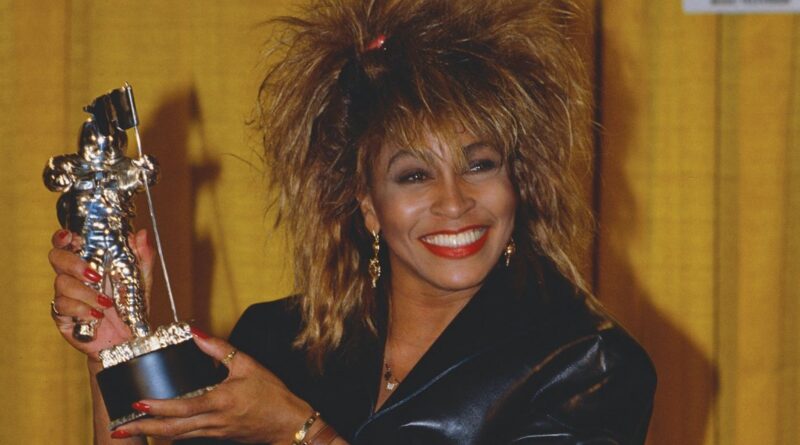 Tina Turner’s Catalog Soars On U.K. Midweek Chart