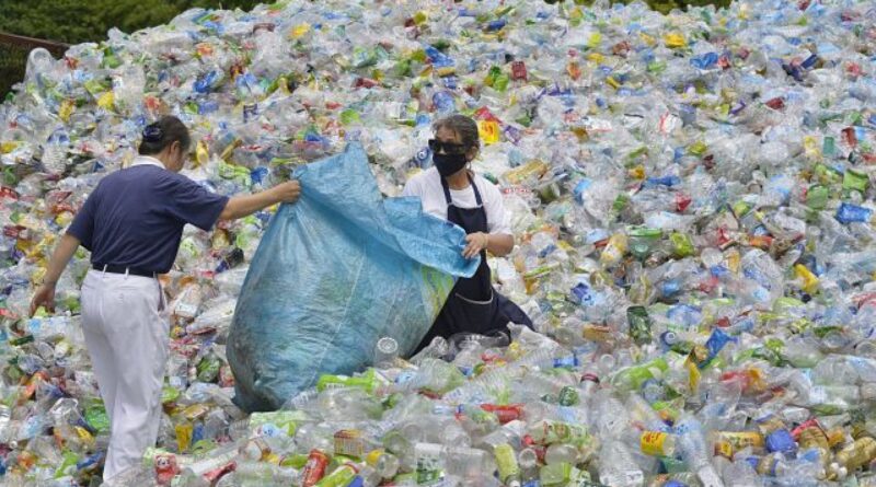 UN to deliver draft treaty to combat plastic pollution by November